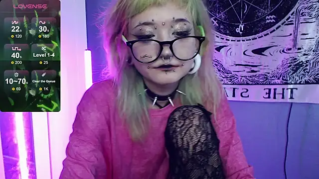 Snapshot of Milten-Trish chatting on June 12, 1:59 am Milten-Trish online show from June 12, 1:59 am