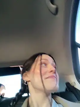 Mia Mia M online show from April 10, 4:12 pm