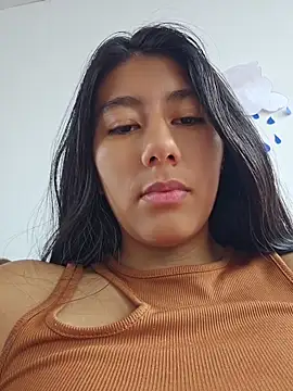 Snapshot of CarlaAlvez chatting on May 12, 3:42 pm CarlaAlvez online show from May 12, 3:42 pm