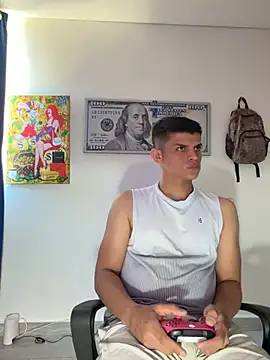 Snapshot of boss_of_cash chatting on July 6, 5:26 pm boss of cash online show from July 6, 5:26 pm