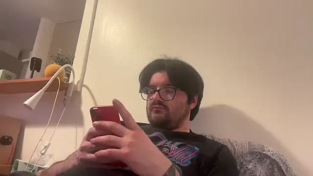 underthesun16 online show from April 18, 10:32 pm