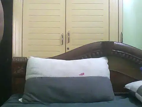 farhaanmacho online show from June 18, 10:30 am