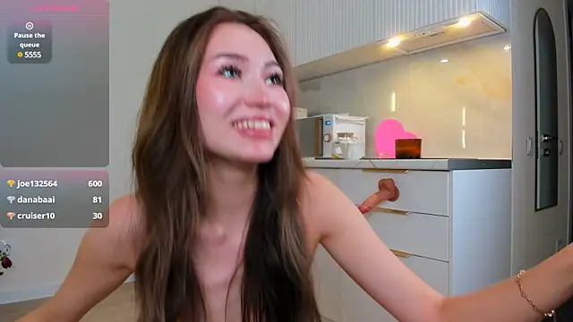 shellikeangel online show from February 13, 8:55 pm