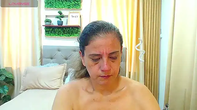 sasi luna online show from June 28, 2:01 pm