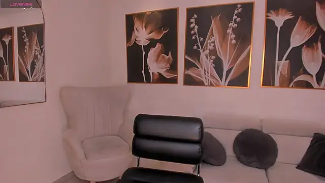 BellaCarteer  online show from March 29, 6:30 pm