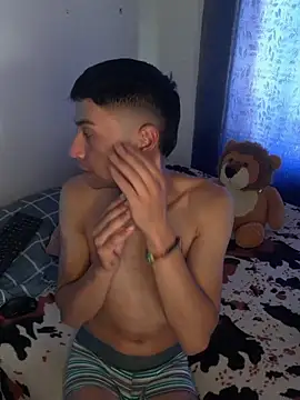 1418edwar online show from April 18, 4:33 pm