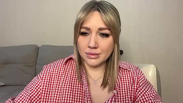 Snapshot of VickyLove047 chatting on May 16, 8:22 am VickyLove047 online show from May 16, 8:22 am