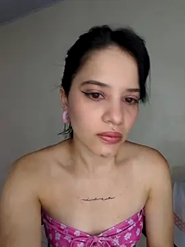 franchezkavegaaa online show from February 24, 1:53 pm