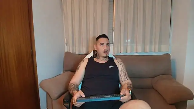 Geishastudios online show from April 5, 11:18 am