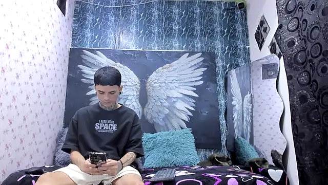 exotic hot couple online show from March 12, 9:43 pm