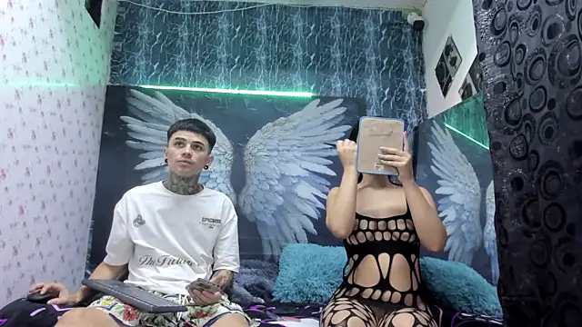 exotic hot couple online show from March 15, 10:49 pm