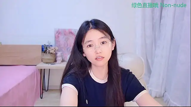 Snapshot of CN-Babycat chatting on June 23, 3:43 pm CN-Babycat online show from June 23, 3:43 pm