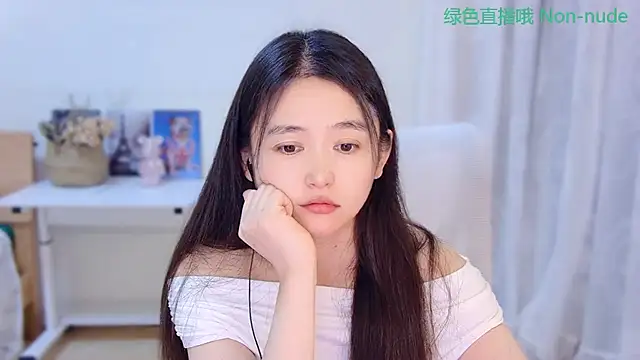 Snapshot of CN-Babycat chatting on July 13, 12:52 pm CN-Babycat online show from July 13, 12:52 pm