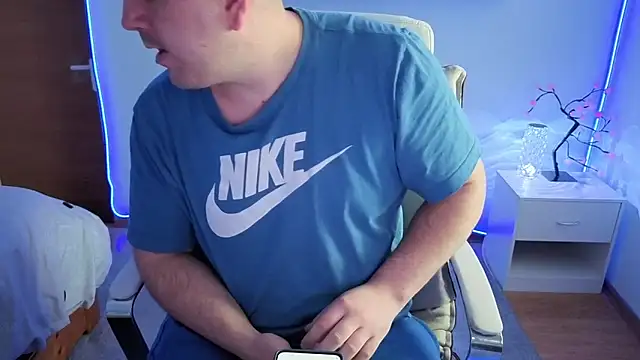 JasonJacks online show from April 11, 7:45 am