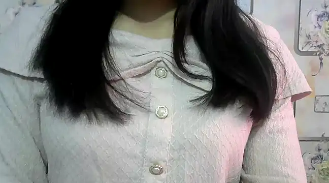 Snapshot of angel_aarna chatting on December 20, 7:33 am angel aarna online show from December 20, 7:33 am