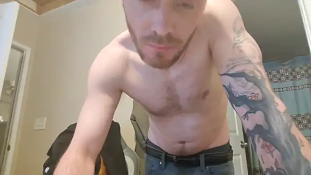 Snapshot of Huntzg23 chatting on March 1, 7:54 am Huntzg23 online show from March 1, 7:54 am