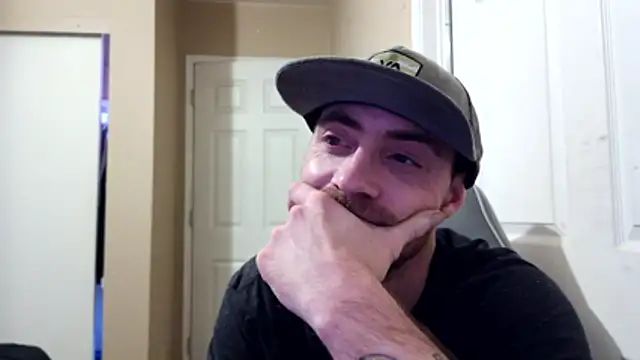 Huntzg23 online show from March 24, 5:34 am