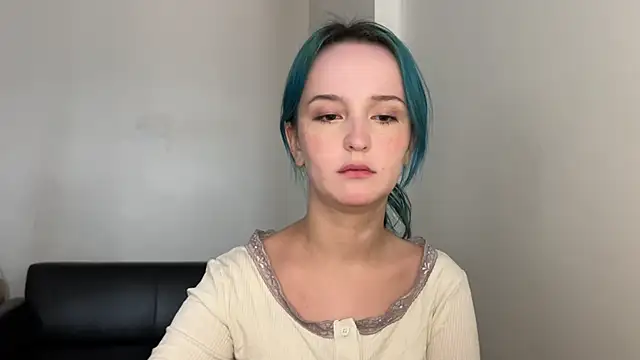 bumble bee online show from December 29, 9:39 am