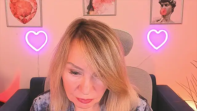 RosalindaFortuna online show from December 26, 11:32 am