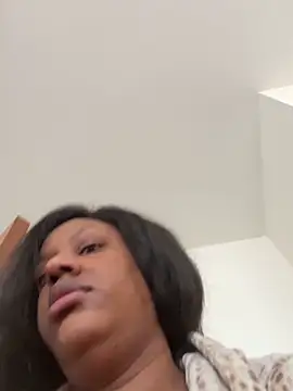 LavenderBuxton online show from April 8, 11:21 am