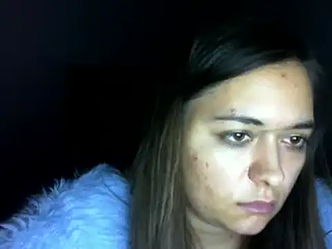 Snapshot of MeganGold chatting on December 18, 11:19 pm MeganGold online show from December 18, 11:19 pm