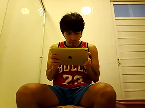 GIOOOO568 online show from February 18, 5:42 pm