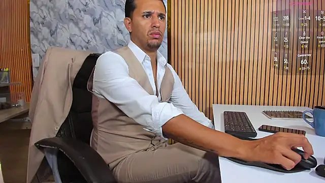 Hideintheoffice online show from March 30, 12:50 pm