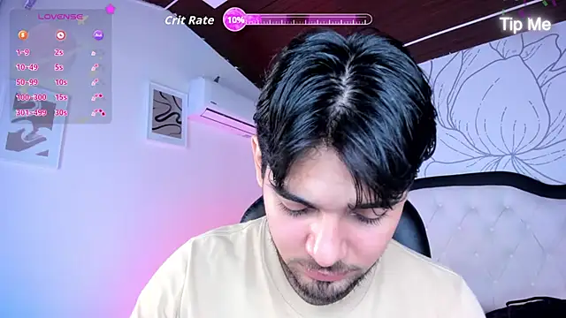 Snapshot of Samir_bear chatting on July 4, 12:55 pm Samir bear online show from July 4, 12:55 pm