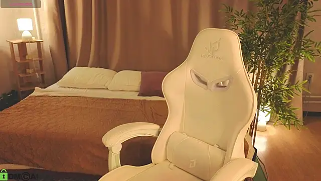 Cheryl  Brown online show from February 20, 1:35 am