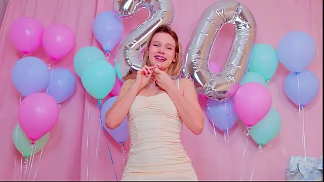 MeowthLilu online show from February 5, 3:55 am