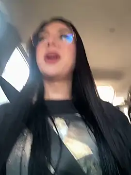 RoseCassie online show from April 2, 1:20 pm