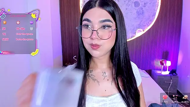 RoseCassie online show from July 11, 1:25 pm