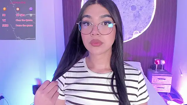 RoseCassie online show from July 25, 1:41 pm