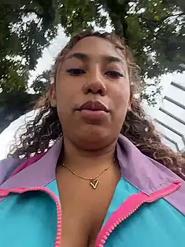 lauraltt online show from February 2, 8:29 pm