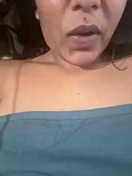 priyadevi17 online show from February 28, 3:26 am