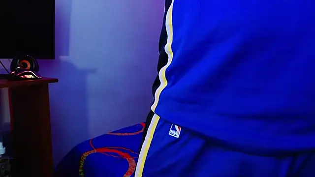 miia-liiam online show from February 12, 6:19 am