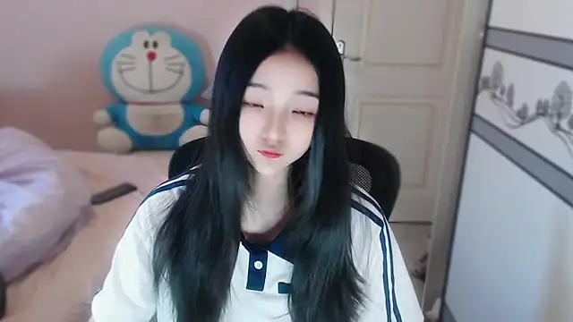 xiao-xiao-D online show from December 14, 7:25 am