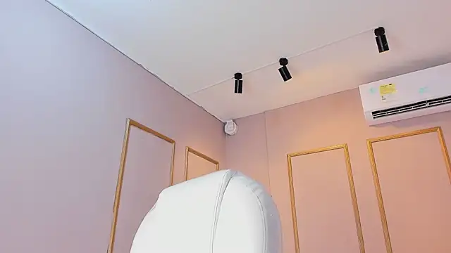 PerlaPreciosa online show from February 25, 4:00 am