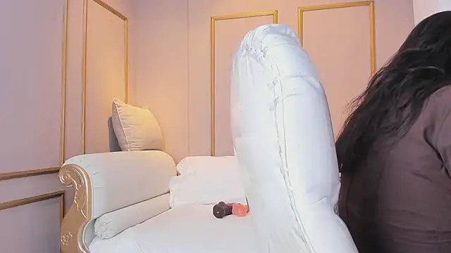 PerlaPreciosa online show from February 26, 4:11 am