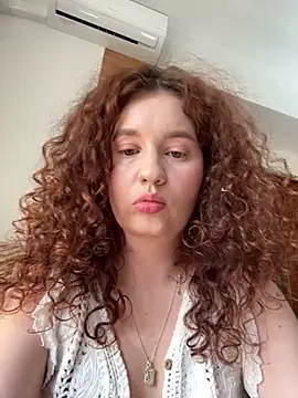Snapshot of Anna_Desire_ chatting on March 19, 8:29 am Anna Desire online show from March 19, 8:29 am