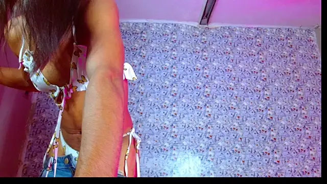 Snapshot of newgroupxxx chatting on July 12, 8:16 am newgroupxxx online show from July 12, 8:16 am