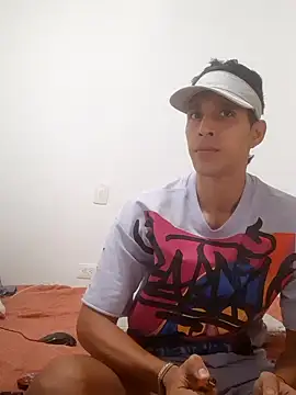 Snapshot of judesmith95 chatting on December 30, 4:40 pm judesmith95 online show from December 30, 4:40 pm