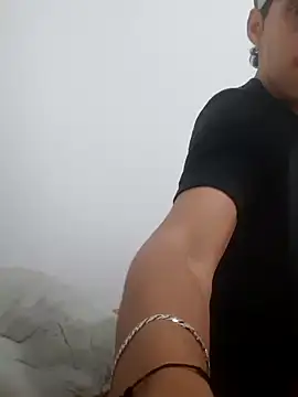 Snapshot of judesmith95 chatting on December 30, 11:28 pm judesmith95 online show from December 30, 11:28 pm