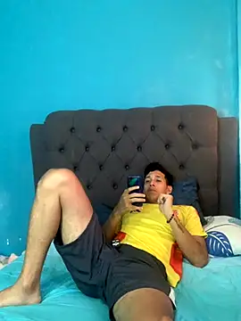 Snapshot of judesmith95 chatting on September 10, 3:45 pm judesmith95 online show from September 10, 3:45 pm