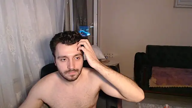 Snapshot of handsomeee04 chatting on June 4, 9:21 pm handsomeee04 online show from June 4, 9:21 pm