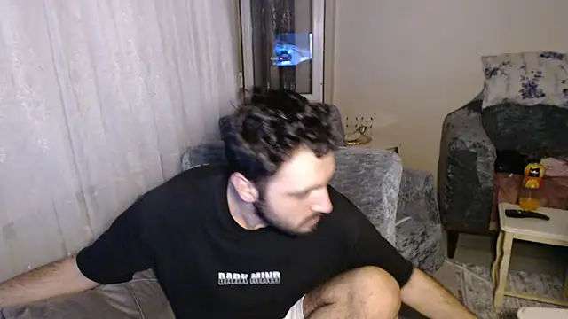Snapshot of handsomeee04 chatting on June 8, 11:16 pm handsomeee04 online show from June 8, 11:16 pm