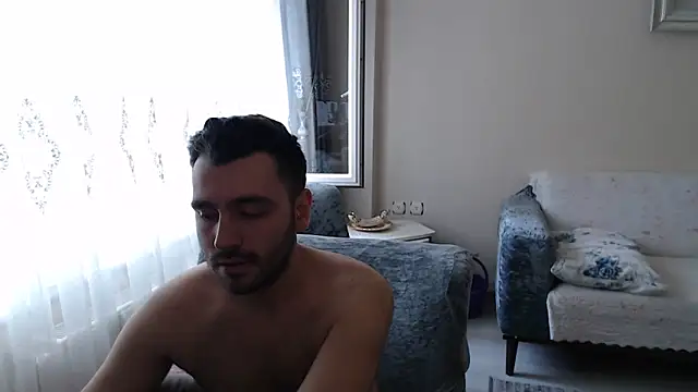 Snapshot of handsomeee04 chatting on June 18, 12:20 pm handsomeee04 online show from June 18, 12:20 pm