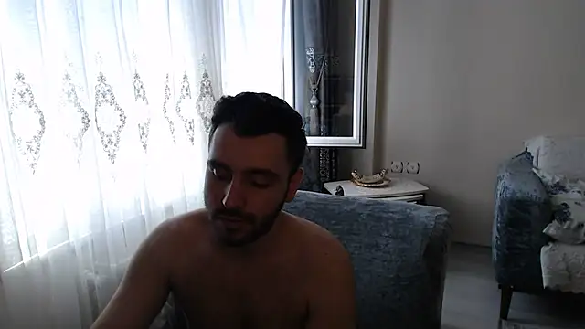 Snapshot of handsomeee04 chatting on June 21, 12:52 pm handsomeee04 online show from June 21, 12:52 pm