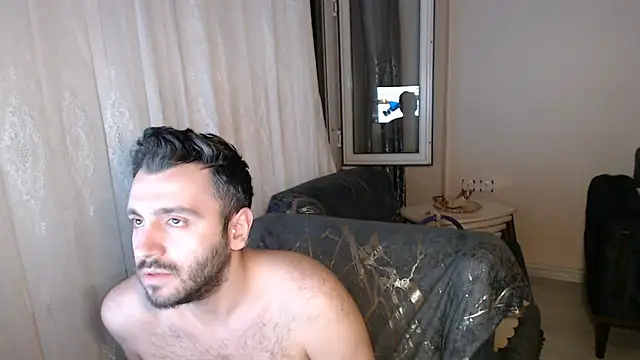 Snapshot of handsomeee04 chatting on July 10, 11:07 pm handsomeee04 online show from July 10, 11:07 pm