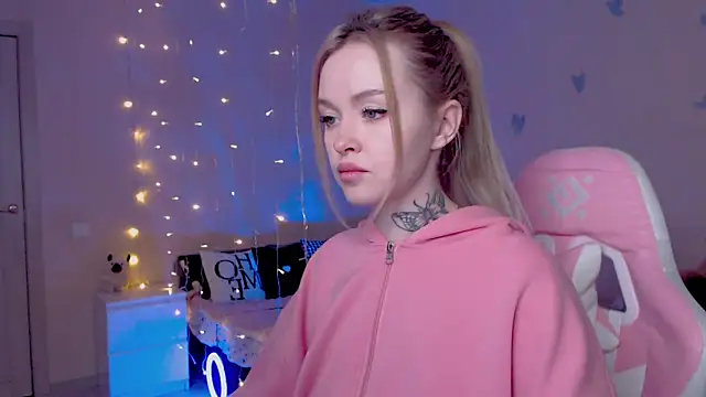 Naughty Mable online show from March 27, 1:33 am